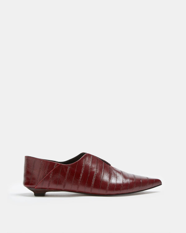 Women Shoes | Leather Pointed Slipper With Mini Heel by Spanish designer Adolfo Dominguez